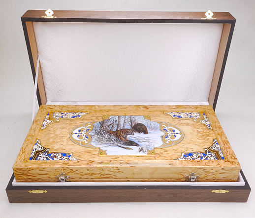 Коллекционные карельские нарды «Схватка» купить с доставкой Коллекционные карельские нарды «Схватка»